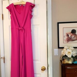 Sleveless jumpsuit. ruffled sleeves,